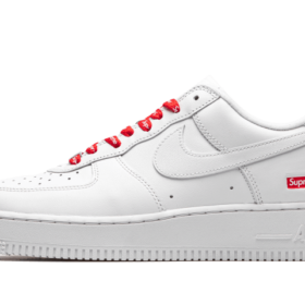 air-force-1-low-white-supreme-799183_800x_4e8dc99a-baf4-4413-9c27-4682576231a9.png